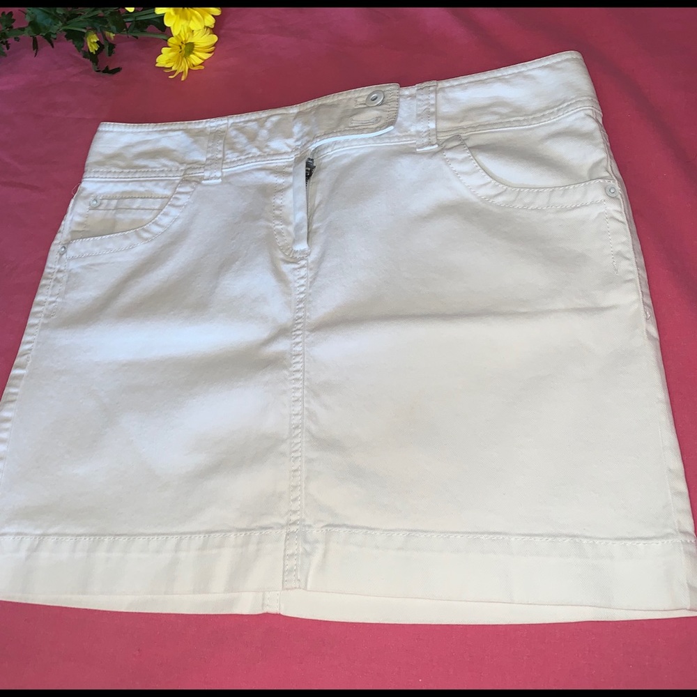 ANN TAYLOR * SPRING SUMMER ~WHITE JEAN DENIM Sz10